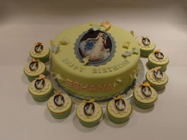 Katy Perry taart en cup cakes